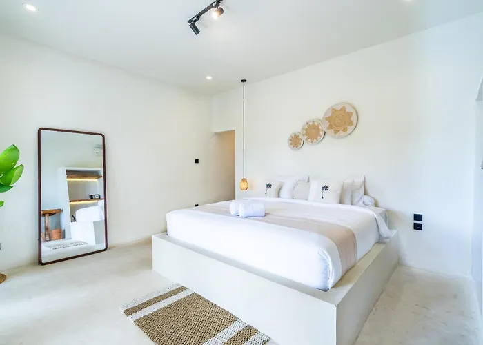 2 Bedroom Mediterranean With Private Pool & Paddy View, Canggu *